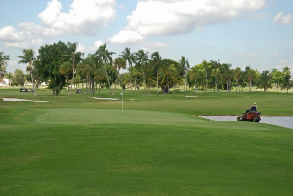 Golf Course Maintenance in Roanoke